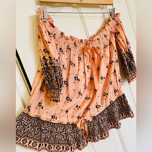 EUC Spell & the Gypsy Collective Sundown Lionheart Off Shoulder Top - Picture 11 of 17